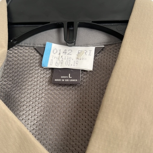 button down - Picture 3 of 4